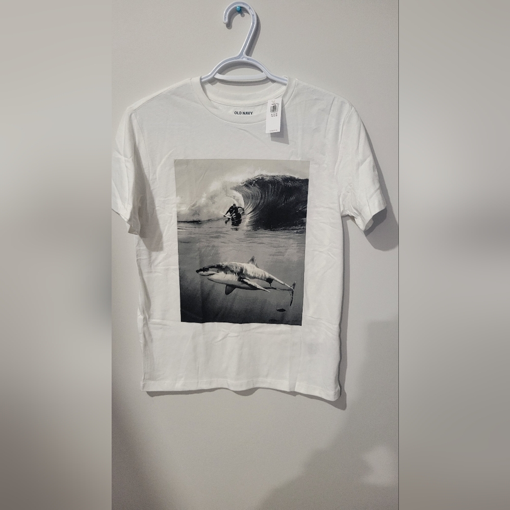 OLD NAVY NEW WITH TAGS WHITE SHARK T-SHIRT BOYS SIZE XL (14-16)